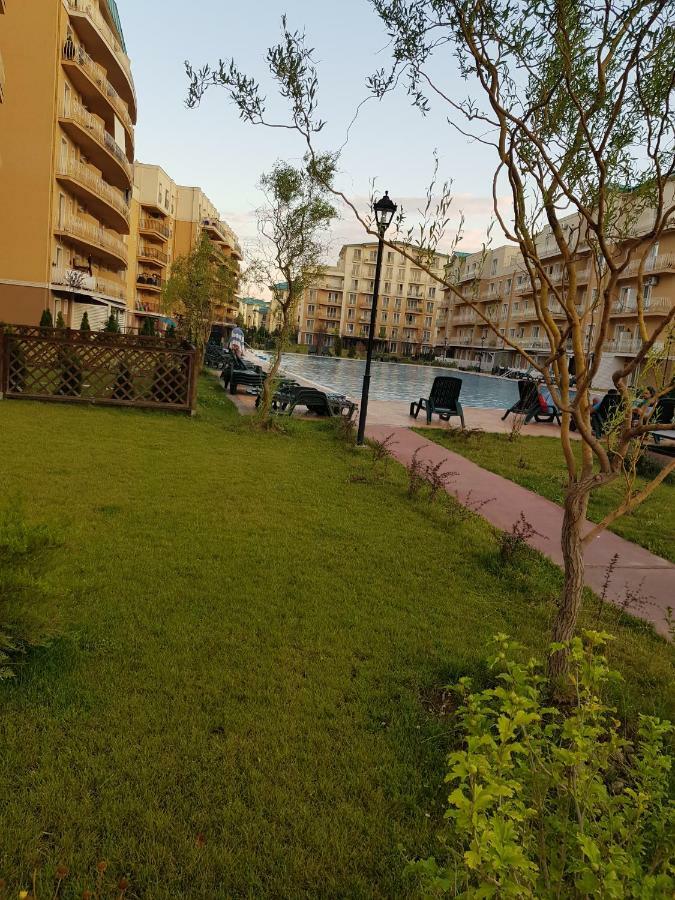 Luxury Apartment With Pool In North Bucharest Cretuleasca المظهر الخارجي الصورة
