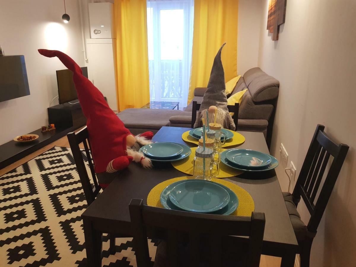 Luxury Apartment With Pool In North Bucharest Cretuleasca المظهر الخارجي الصورة